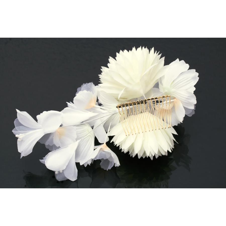 髪飾り 白 オフホワイト スイートピー ピンポンマム 菊 花 フラワー コーム 髪留め 成人式向け 卒業式向け 振袖向け 袴向け ヘアアクセサリー 日本製 Kaz6079t 3160 きもの館 創美苑 通販 Yahoo ショッピング