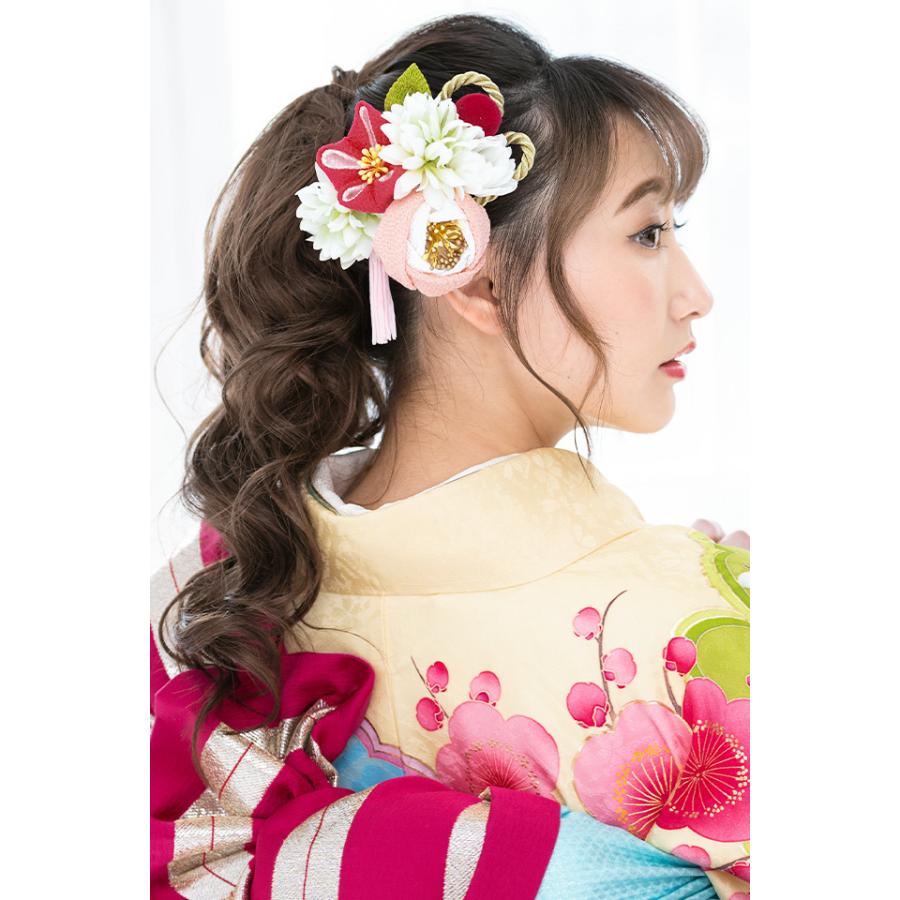 成人式 髪飾り 成人式の髪飾り 2点セット ピンク系 白 椿 ツバキ ピンポンマム 花 玉飾り 組紐 縮緬 ちりめん つまみ細工 房飾り コーム Uピン 髪留め 卒業式向け 振袖向け 袴向け ヘアアクセサリー 日本製 和装 SOUBIEN（創美苑） 髪飾り 2点セット ピンク系 白 椿 ピンポンマム 花
