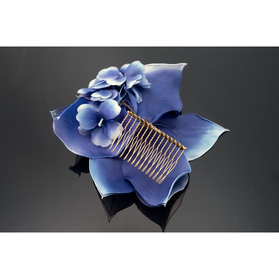 髪飾り 成人式 青 ブルー 百合 花 ラメ オーガンジー 大きめ コサージュ コーム 振袖 袴 卒業式 髪留め ヘアアクセサリー 日本製 送料無料 Kaz75fl 3230 きもの館 創美苑 通販 Yahoo ショッピング