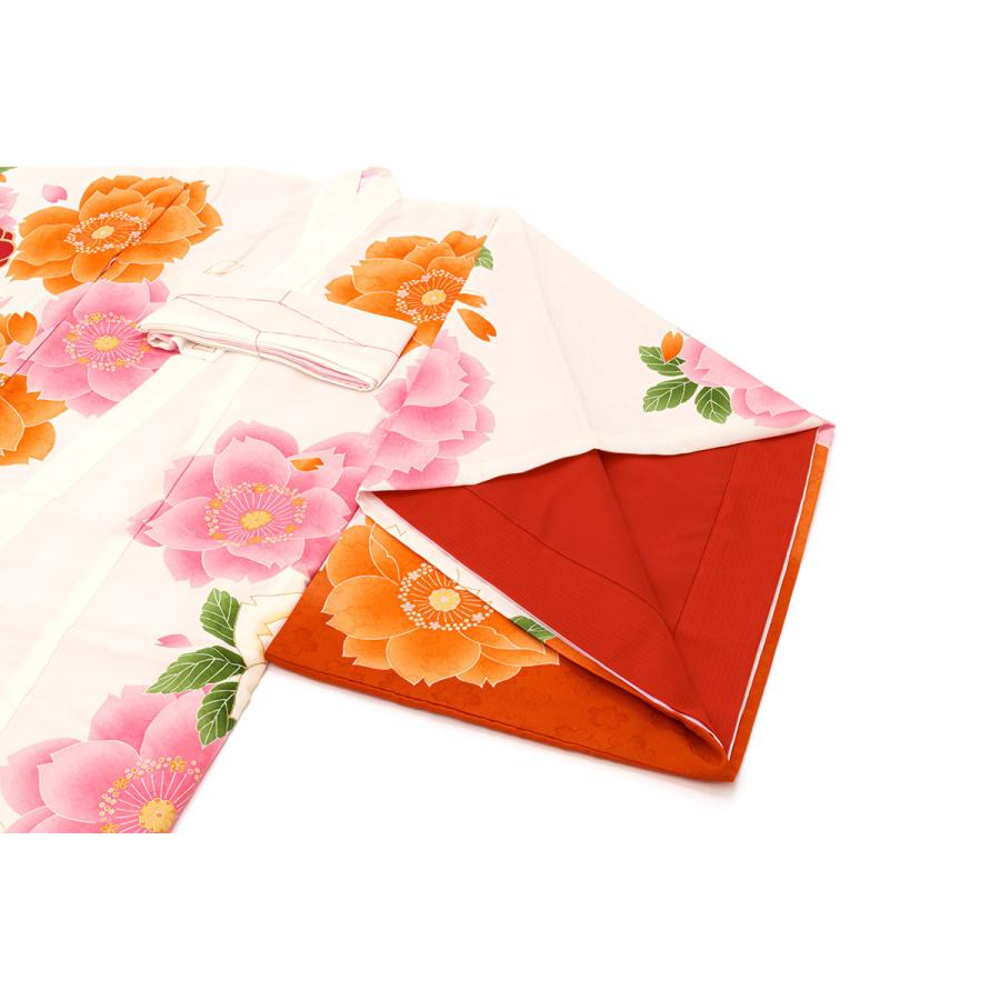 のしめ　オレンジ 花柄 お宮参り 着物 Kisste（キステ） お宮参り 着物 女の子 服装 赤ちゃん 産着 掛け着