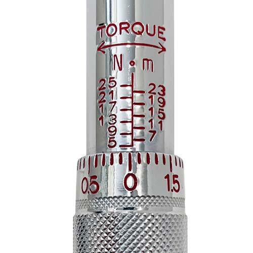 E-Value プレセット型トルクレンチ ケース付 ETR3-25 9.5mm(3／8インチ