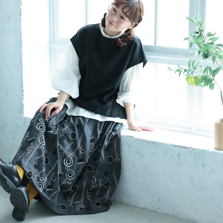 6Bee 草花ワルツの刺繍スカート レディース ロング フレア Aライン ミモレ丈 花柄 ボトムスの画像