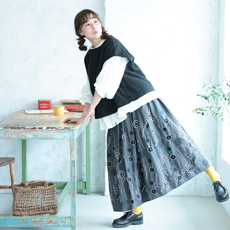 6Bee 草花ワルツの刺繍スカート レディース ロング フレア Aライン ミモレ丈 花柄 ボトムスの画像