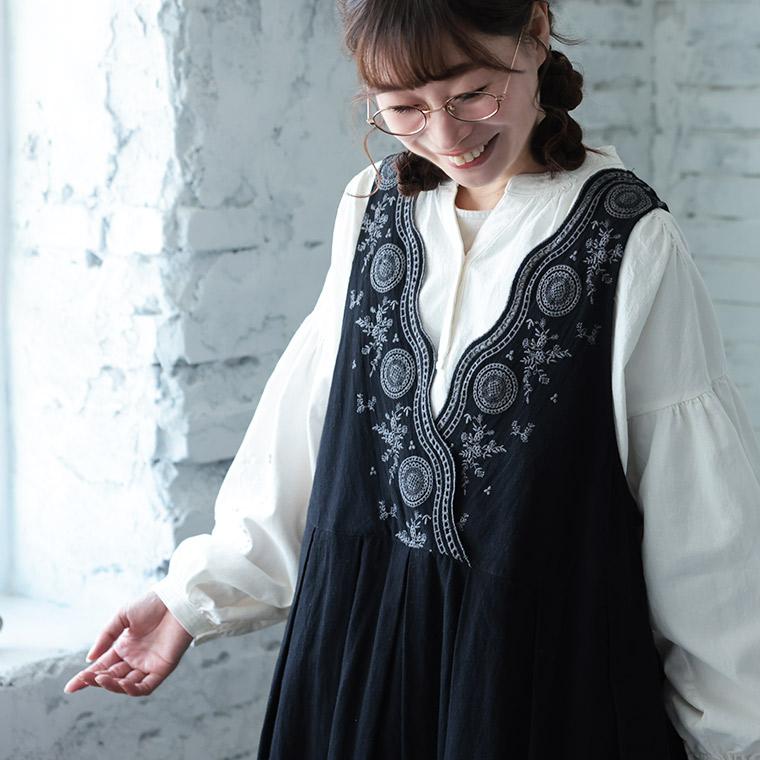 soulberry（ソウルベリー） はちみつ堂 たっぷり刺繍のワンピース