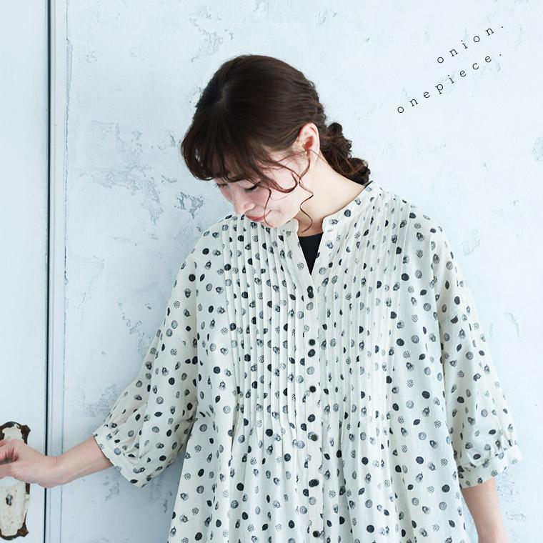 オニオンのワンピース レディース シャツワンピース ロング ミモレ丈 フレア Aライン 七分袖 7分袖 小紋柄風 ドット柄風 小花柄風 リネン混 麻混の画像