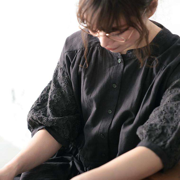ふくろうと月 袖にアイレット刺繍のワンピース レディース ロング フレア Aライン 五分袖 5分袖 半袖 パフスリーブ レース 麻混 リネン混の画像