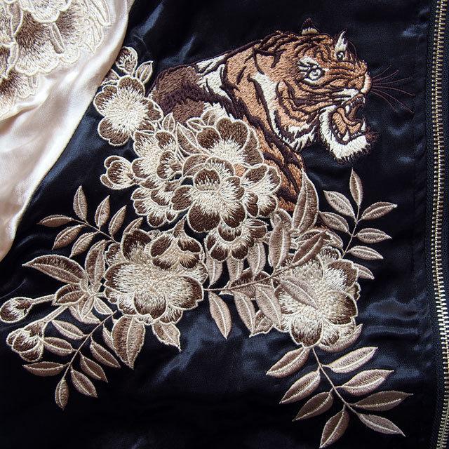 絡繰魂 スカジャン メンズ 龍虎 刺繍スカジャン 粋 リバーシブル 絡繰魂 スカジャン メンズ 龍虎 刺繍スカジャン 粋 リバーシブル