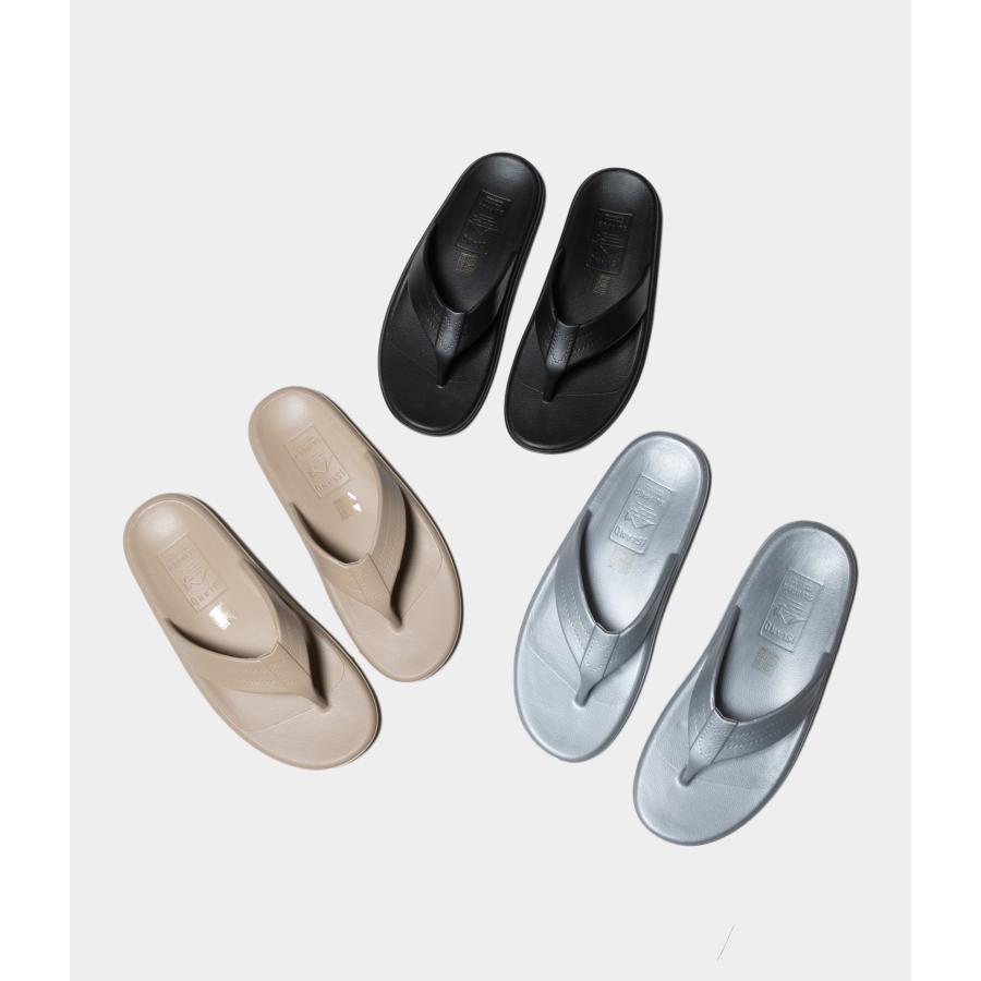 ISLAND SLIPPER 