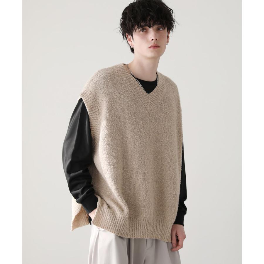 美品 メゾンドソイルブークレ Vネックニットベスト ベージュ 美品 メゾンドソイルブークレ Vネックニットベスト ベージュ