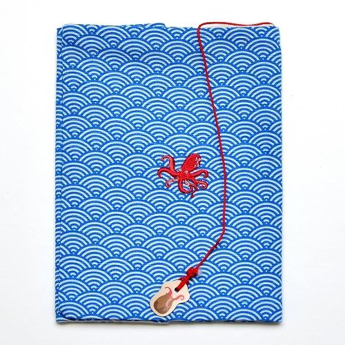 CONCISE ブックカバー 布 布のブックカバー タコと青海波 文庫・A6 綿