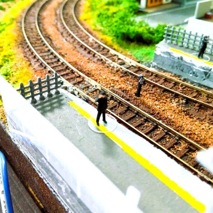 ジオラマ人形 1/150 フィギュア 3D  JR西日本 駅員 男女 55-1000 駅係員 男性駅員3体 女性駅員3体 JR西日本駅員 Nゲージ フィギュア 鉄道模型人形 駅員模型 鉄道 | タケダ | 16