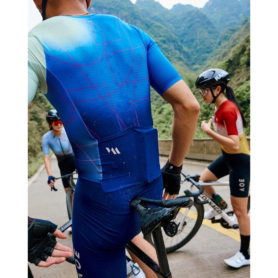 支給品　Lotto Cycling Team　スキンスーツ　ロット　ワンピース MontonVALORE［モントン ヴァローレ］サイクリング スキンスーツ