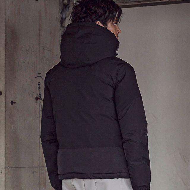 M 極美品　hummel ヒュンメル　メンズパーカー　ダウンジャケット　サッカー hummel（ヒュンメル） ダウンジャケット メンズ アウター おしゃれ