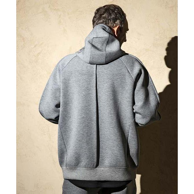 C DIEM カルペディエム エンボスロゴ フーディー パーカー