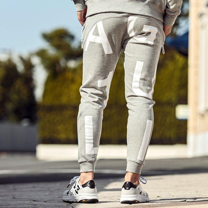 1PIU1UGUALE3 RELAX ウノピゥウノウグァーレトレ ビッグ