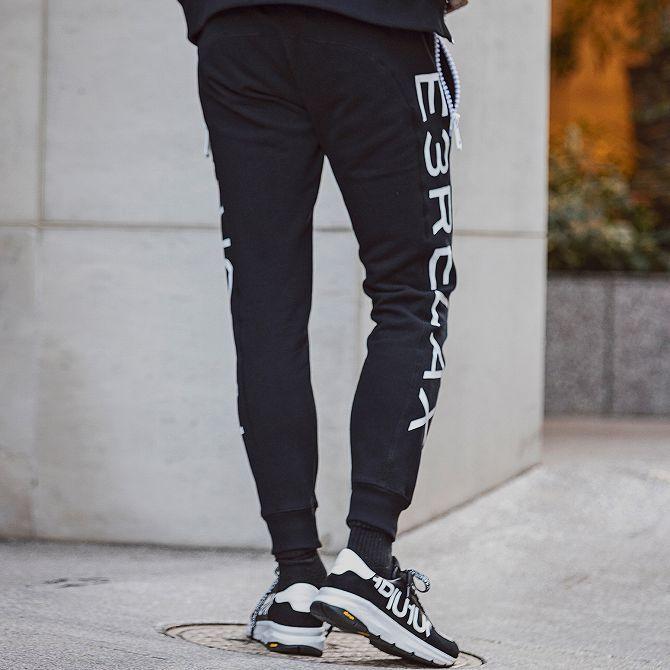 1PIU1UGUALE3 RELAX ウノピゥウノウグァーレトレ ビッグファスナー