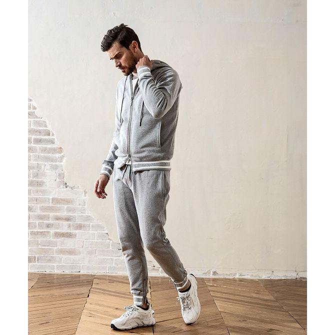 1PIU1UGUALE3 RELAX ウノピゥウノウグァーレトレ リラックス ライン