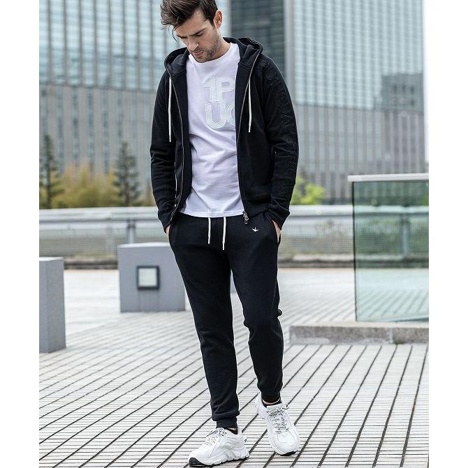 限定SALE【未使用品】1PIU1UGUALE3 クリースリブスラックス L 1PIU1UGUALE3 RELAX ウノピゥウノウグァーレトレ リラックス サイド