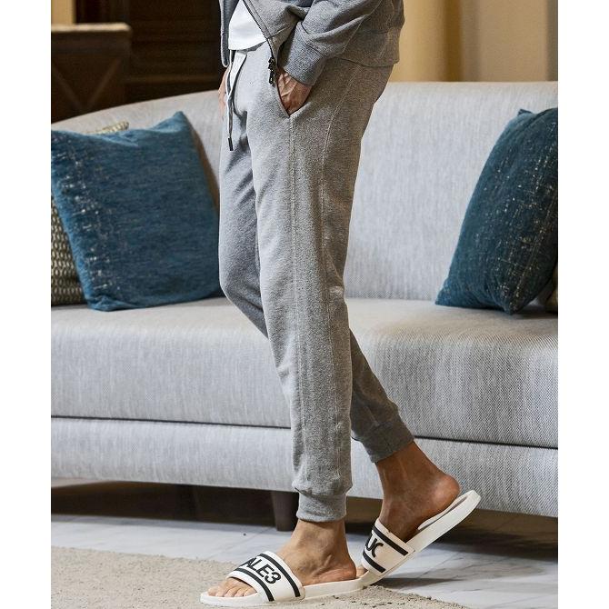 1PIU1UGUALE3 RELAX ウノピゥウノウグァーレトレ リラックス セイム