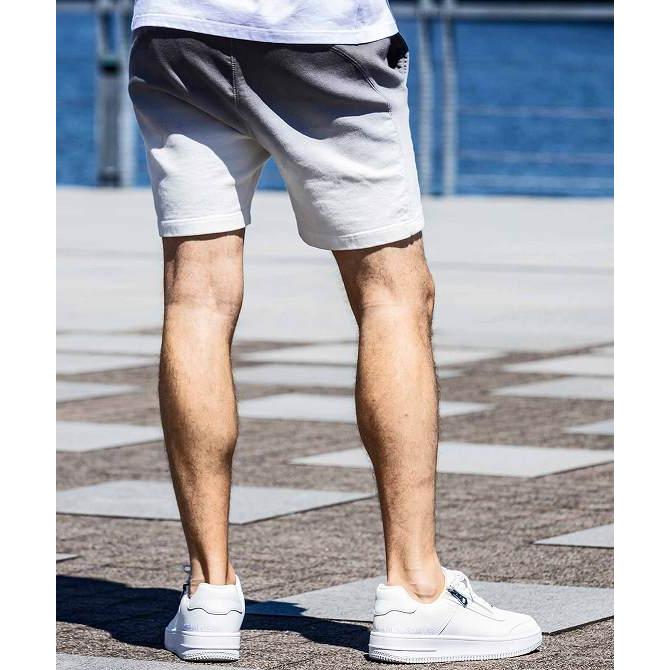 1PIU1UGUALE3 RELAX ウノピゥウノウグァーレトレ リラックス