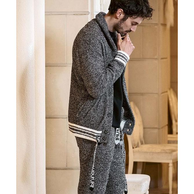 美品 1PIU1UGUALE3 ホワイト セーター 1PIU1UGUALE3 RELAX セーター ニット RELAX(ウノピゥウノウ