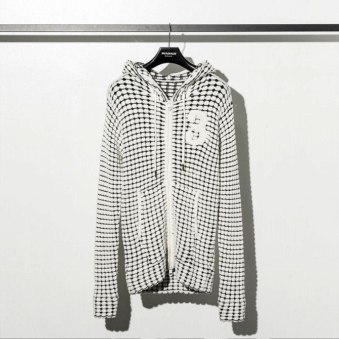 1PIU1UGUALE3 RELAX ウノピゥウノウグァーレトレ 3ロゴ ビッグワッフル