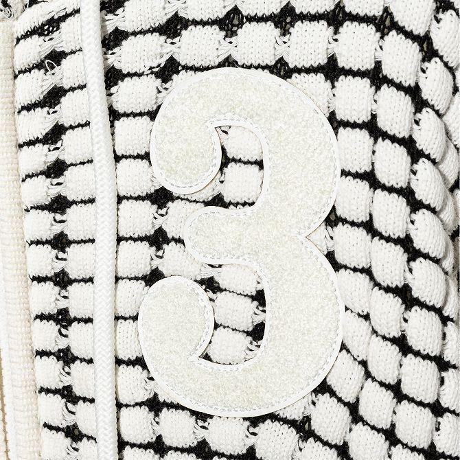 1PIU1UGUALE3 RELAX ウノピゥウノウグァーレトレ 3ロゴ ビッグワッフル