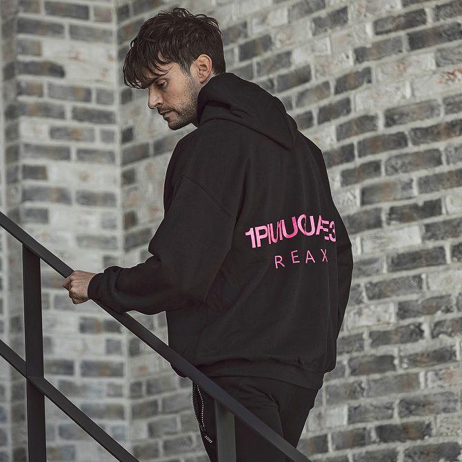 1PIU1UGUALE3 RELAX ウノピゥウノウグァーレトレ ネオンカラーバック