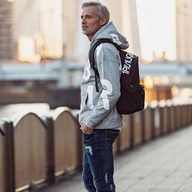 1PIU1UGUALE3 RELAX ウノピゥウノウグァーレトレ ランダムロゴプル