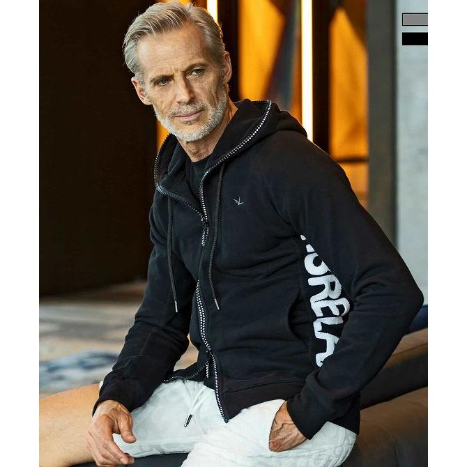 1PIU1UGUALE3 RELAX セットアップ サガラ刺繍