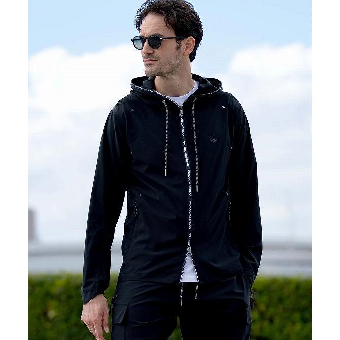 1PIU1UGUALE3 RELAX ウノピゥウノウグァーレトレ リラックス ロゴ  