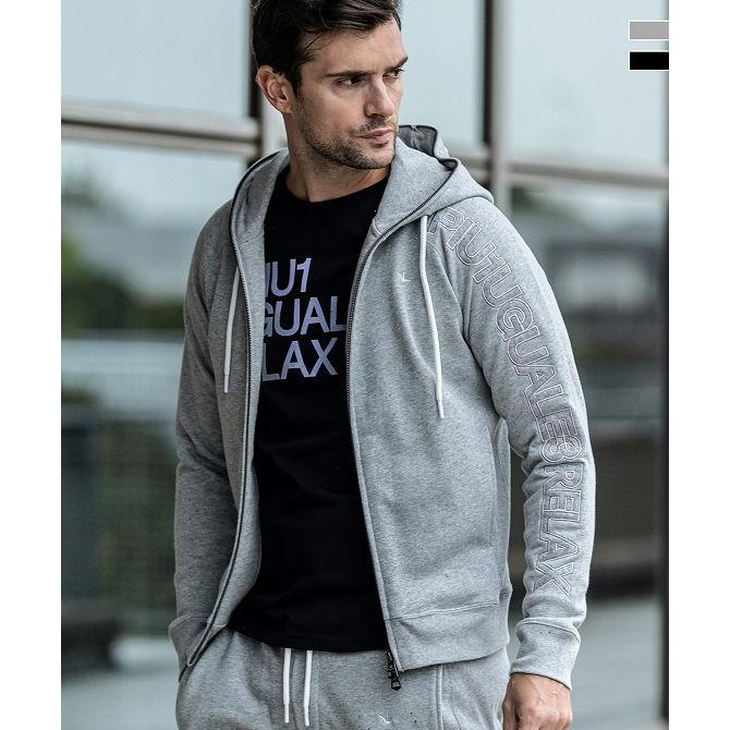 1PIU1UGUALE3 RELAX ウノピゥウノウグァーレトレ リラックス スリーブ