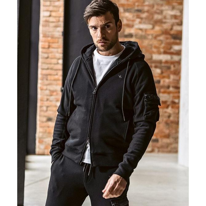 1PIU1UGUALE3 RELAX ウノピゥウノウグァーレトレ リラックス