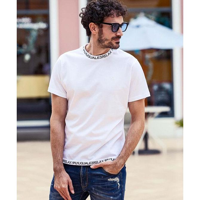 1PIU1UGUALE3 RELAX ウノピゥウノウグァーレトレ リラックス ネック