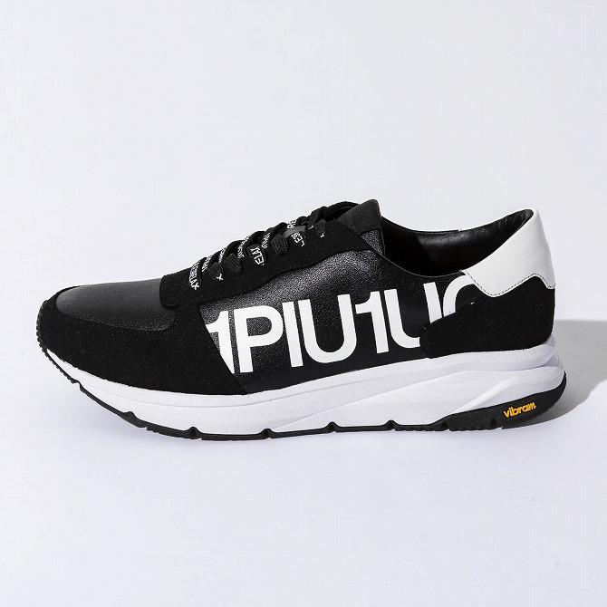 1PIU1UGUALE3 RELAX ウノピゥウノウグァーレトレ アタックロゴ