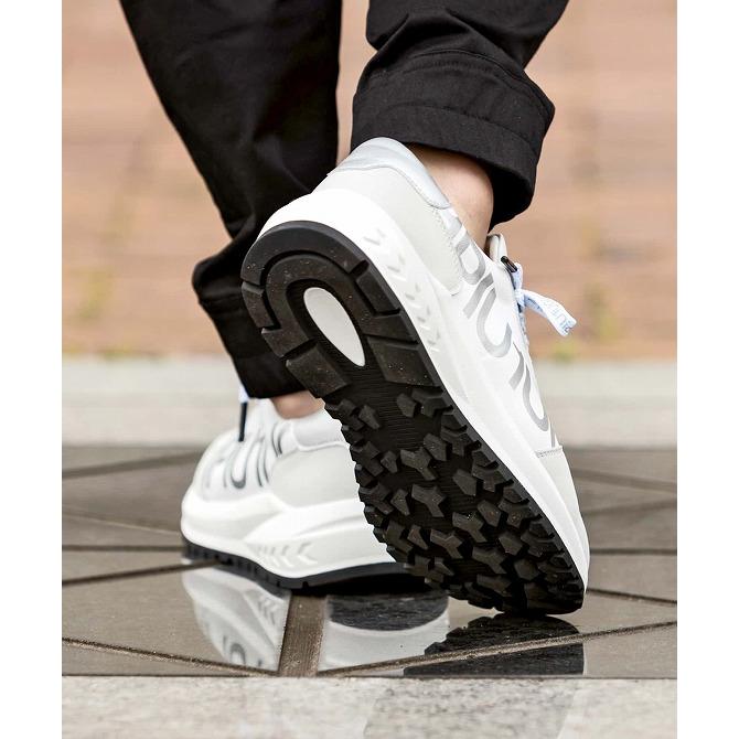 1PIU1UGUALE3 RELAX ウノピゥウノウグァーレトレ リラックス