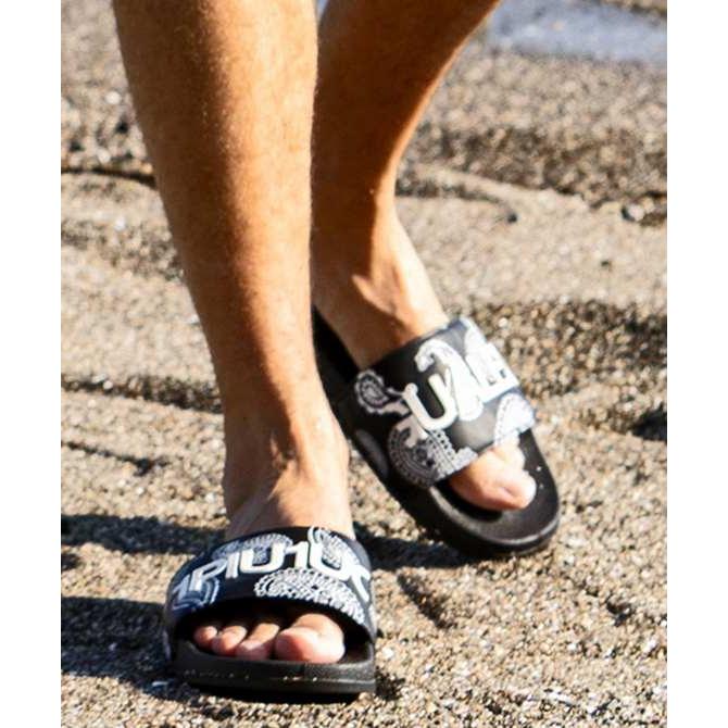 1PIU1UGUALE3 RELAX ウノピゥウノウグァーレトレ リラックス