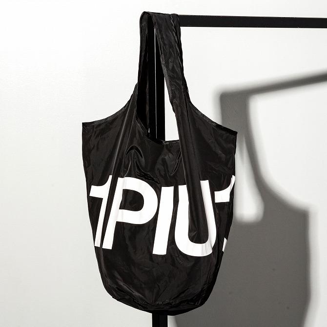 1piu1uguale3 Relax ウノピゥウノウグァーレトレ ロゴ エコバッグ メンズ 買い物袋 コンパクト 折りたためる かっこいい おしゃれ ブランド ウノピュウ Usz 018w Spaccio スパッチョ 公式ストア 通販 Yahoo ショッピング