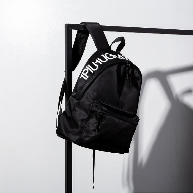 1PIU1UGUALE3 RELAX ウノピゥウノウグァーレトレ ナイロン ロゴ