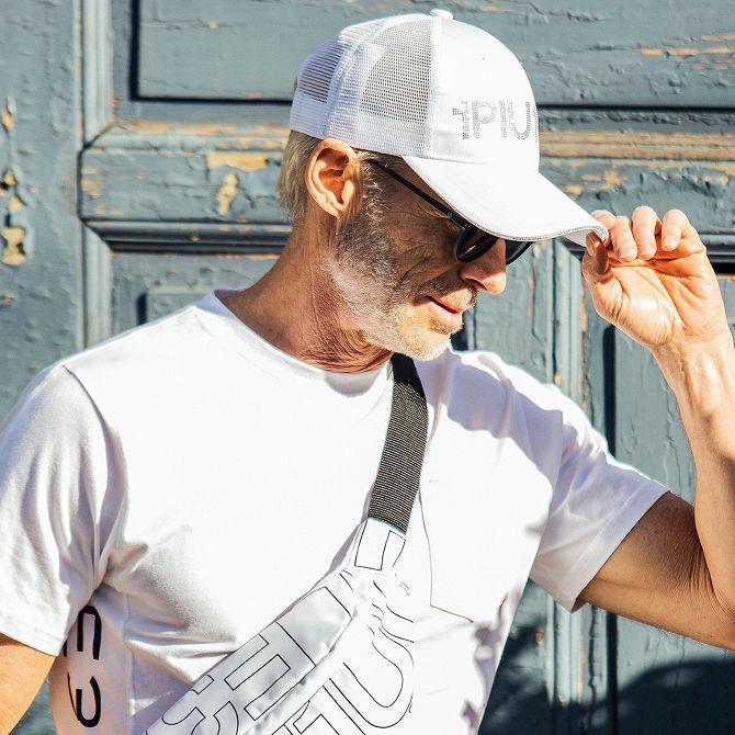 1PIU1UGUALE3 ホワイト 帽子 未使用 1piu1uguale3（帽子）のフリマアイテム一覧