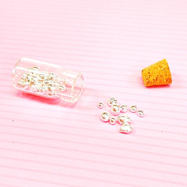 銀の涙　150ｇ　純銀　ガラスの小瓶 銀の涙 150g 純銀 ガラスの小瓶 インテリア小物
