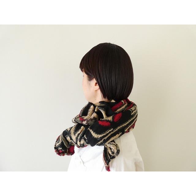 KAPITAL(キャピタル) 縮絨ウール Alaska-Raven HAPPYマフラー