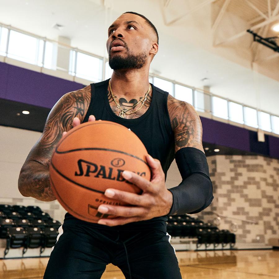 SPALDING（スポルディング） 公式 オフィシャル レザー ゲームボール