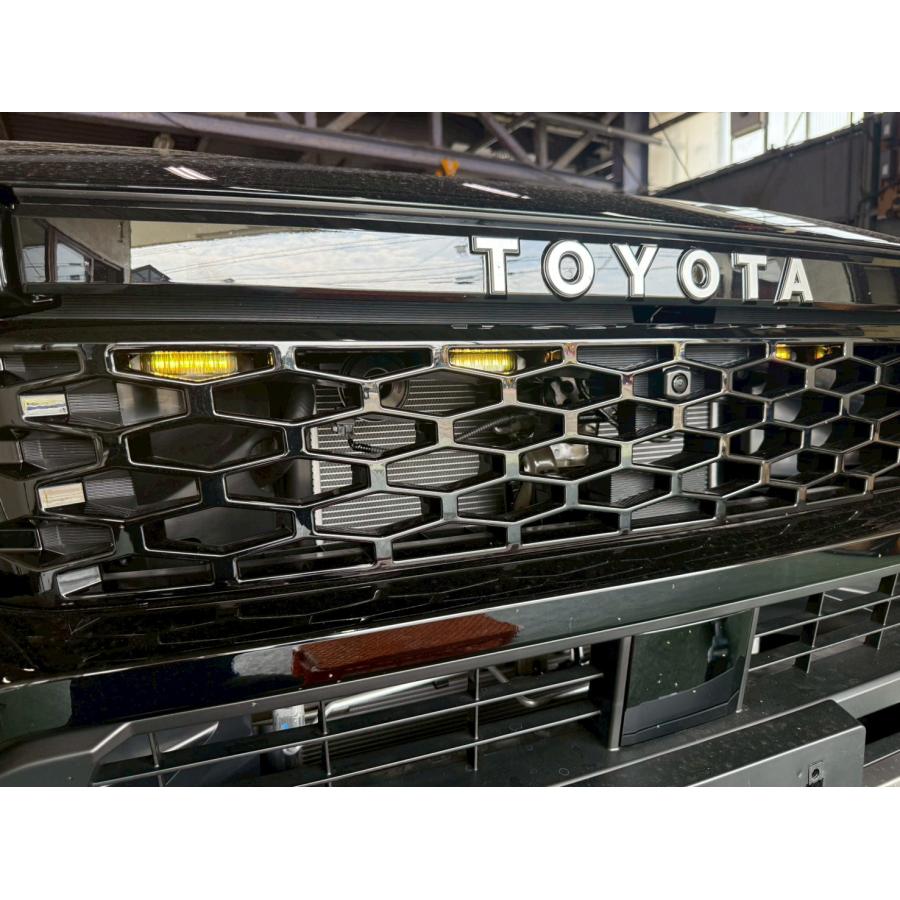 HILUX GUN226(Z Adventure)ハイラックス グリルマーカー : SPD