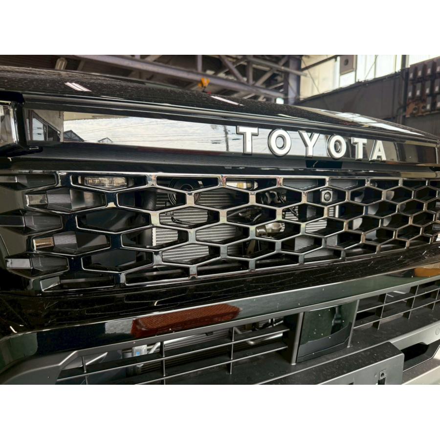 HILUX GUN226(Z Adventure)ハイラックス グリルマーカー : SPD
