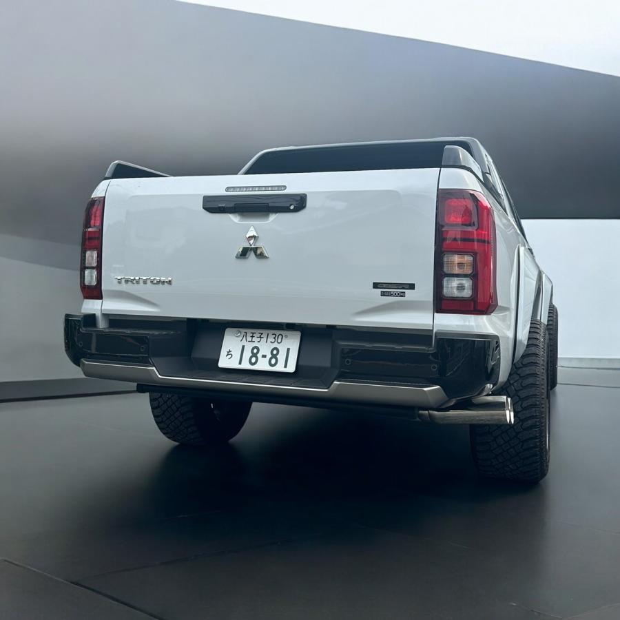 MITSUBISHI TRITON(LC2T)専用 三菱トライトン フロントスポイラーType1　75mmオーバーフェンダー |  | 02