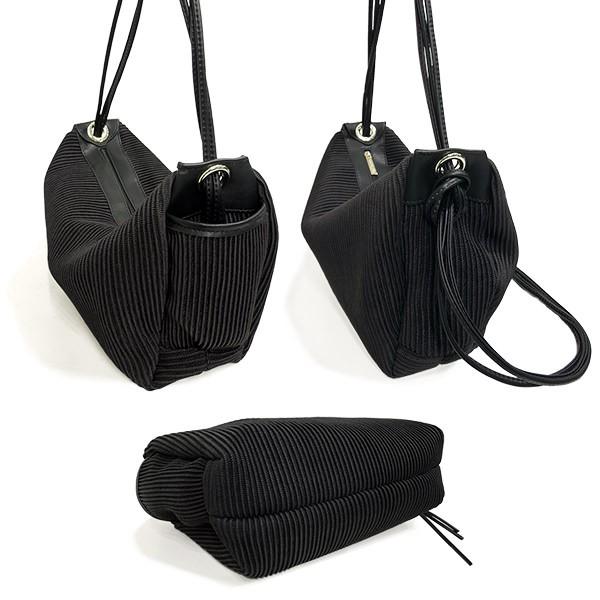 【美品】　specchio 　スパシオ　シャトルプリーツ　バッグ SPECCHIO（スペッチオ） シャトルプリーツ×合成皮革 ショルダーバッグ