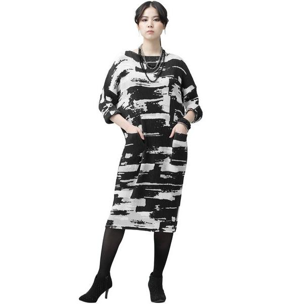 奇跡の再販 シャトルプリーツ モノトーンプリント 長袖 ゆったり ワンピース Specchio スペッチオ 激安 即納 Clinicagastroservice Com Br