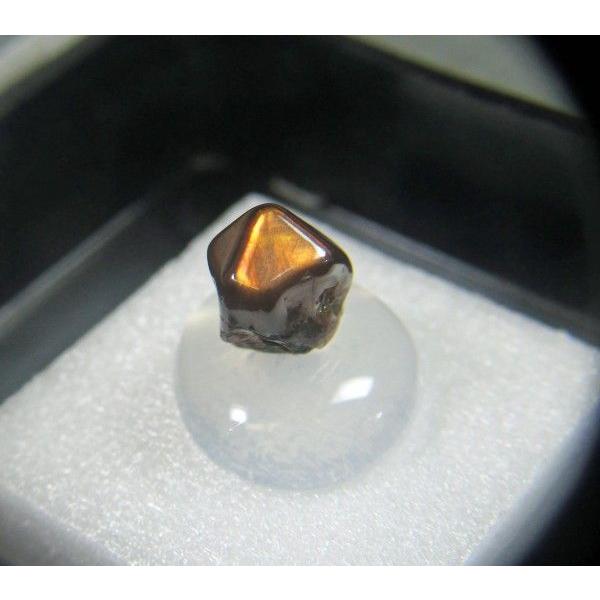 スーパーレインボーガーネット・研磨品（ANDRADITE）0761-08 : ラピス