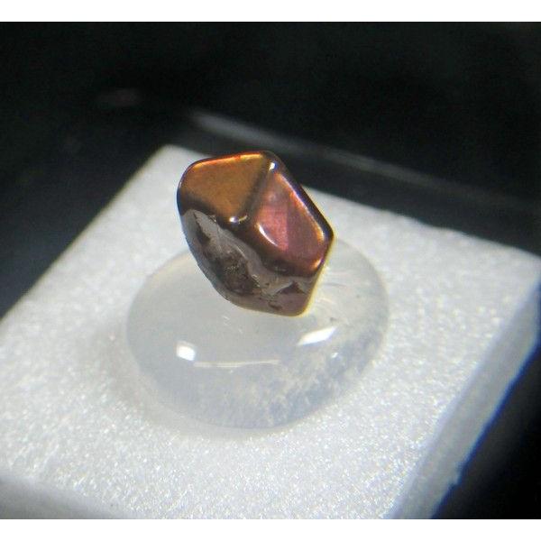 スーパーレインボーガーネット・研磨品（ANDRADITE）0761-08 : ラピス